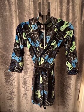 Cuddl Duds Boys Plush Hooded Robe